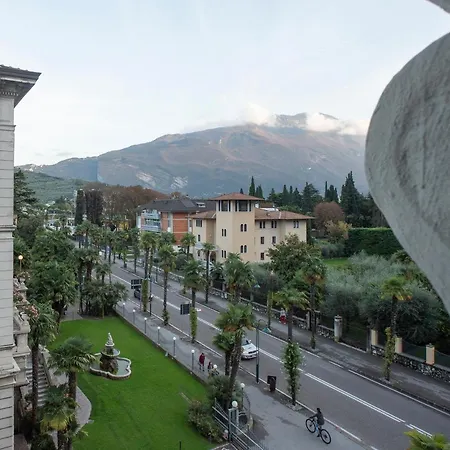 Residenza Alto Garda Aparthotel Riva del Garda Exterior photo